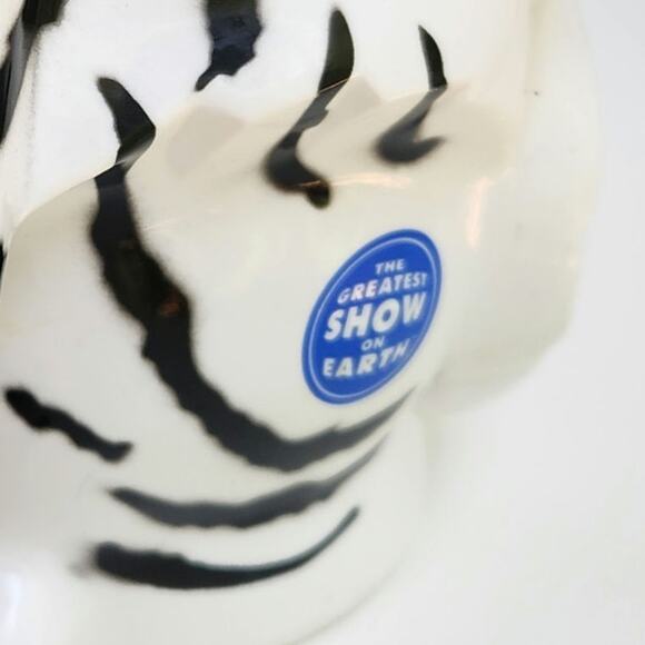 Vintage Y2K Circus Animal Mugs – Ringling Bros. Barnum & Bailey Collectibles - Picture 6 of 8